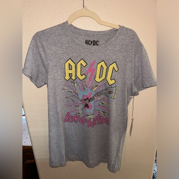 Lucky Brand AC/DC Graphic T-Shirt - Picture 1 of 3